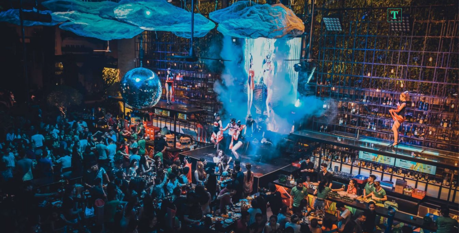 Quán bar lớn nhất Sài Gòn