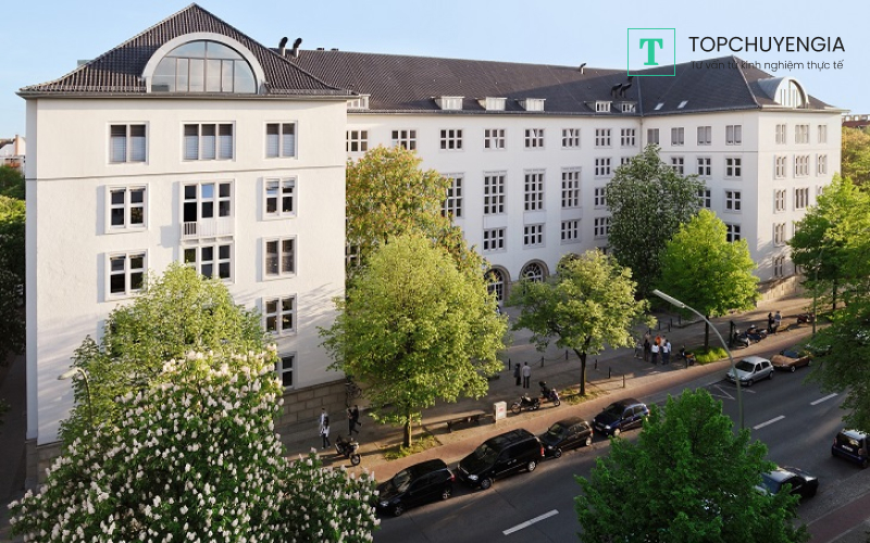 Berlin School of Economics and Law
