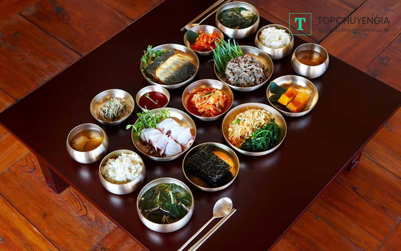 Cách bày trí món ăn Hàn Quốc