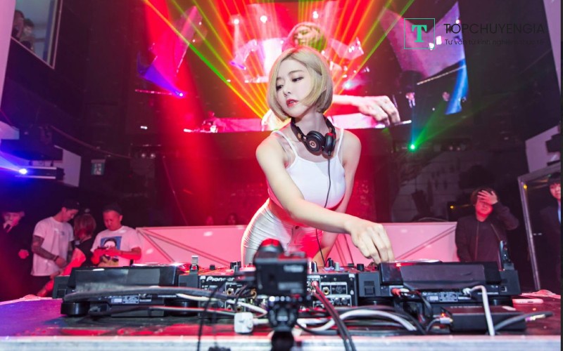 Top 8 Dj Quán Bar Hot Nhất Việt Nam Hiện Nay