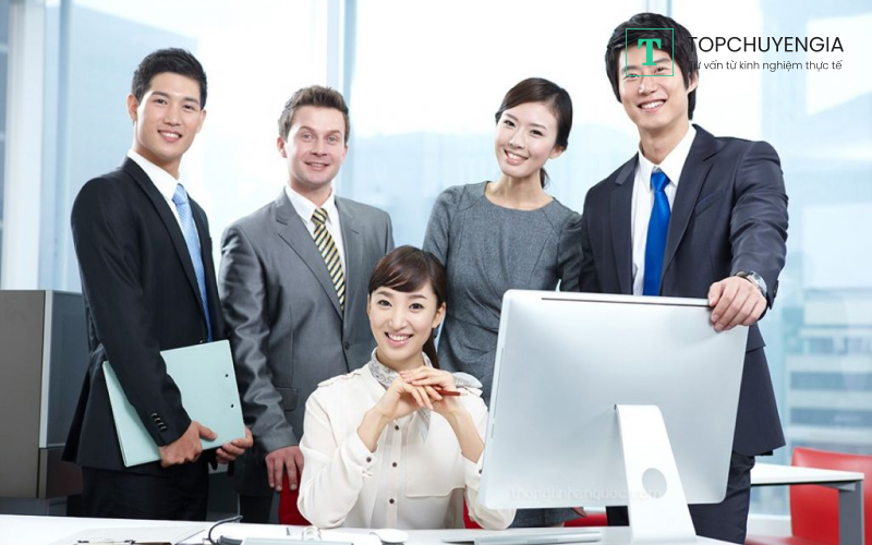 Người Nhật cũng nổi tiếng thế giới với việc đào tạo ra những nhà quản lý kinh tế, hoạch định chính sách tài ba.