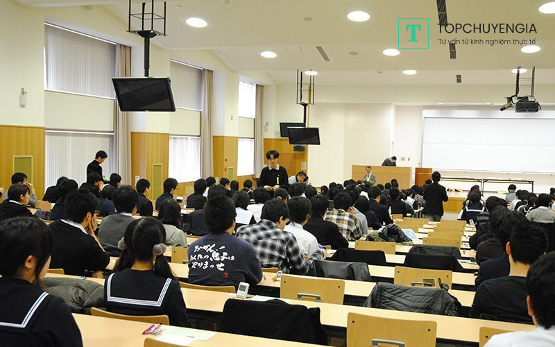 Tối đa học Đại học ở Nhật mấy năm?