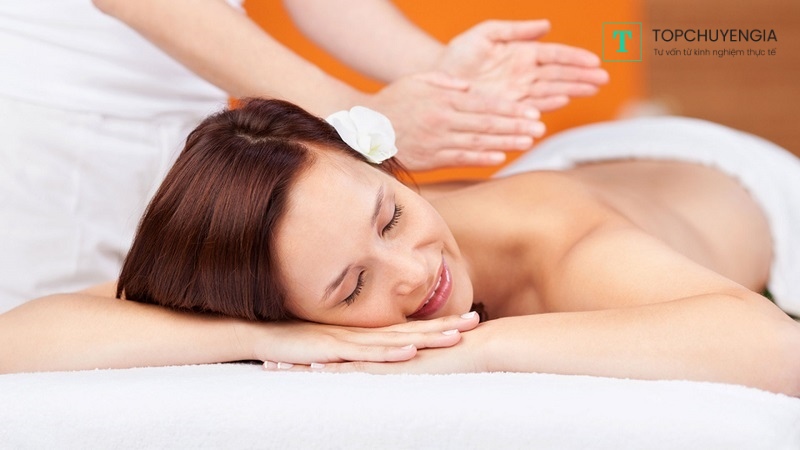 học nghề massage mặt
