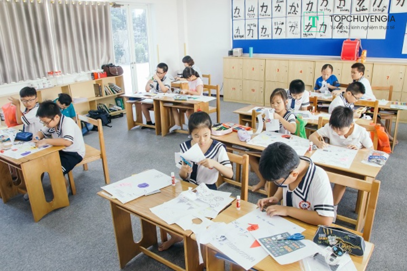 Học phí trường quốc tế Nhật Bản bậc trung học cơ sở