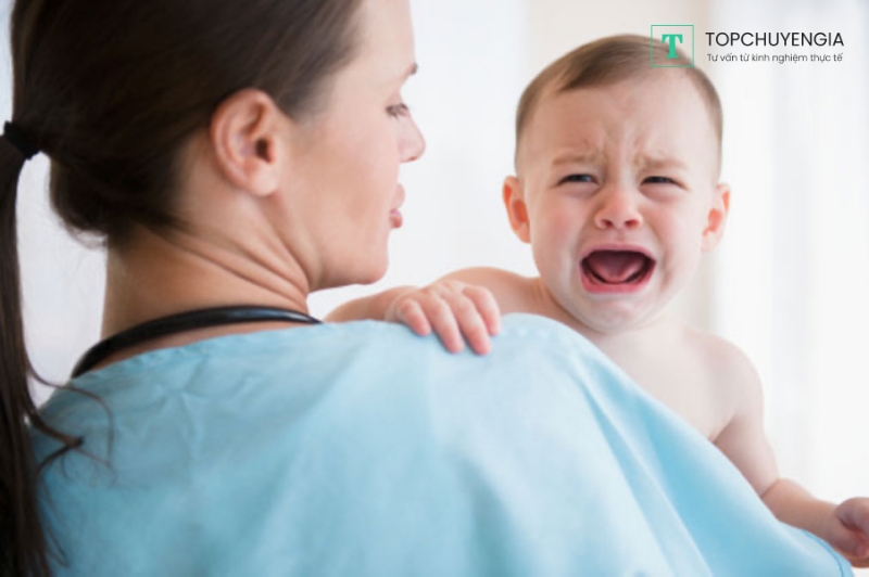Trẻ em khóc nhiều có ảnh hưởng đến sức khỏe không