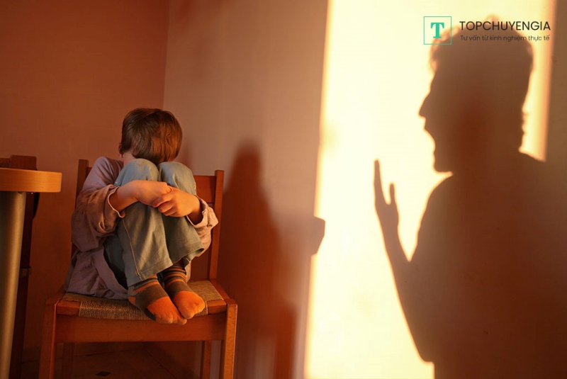 Tác hại của việc la mắng con cái mà ba mẹ không ngờ tới
